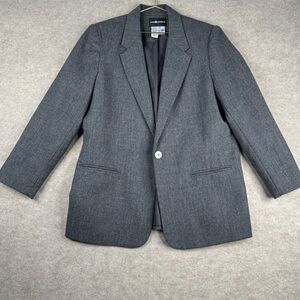 Sag Harbor Wool Blend Blazer in Gray